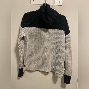 525 America Sweater